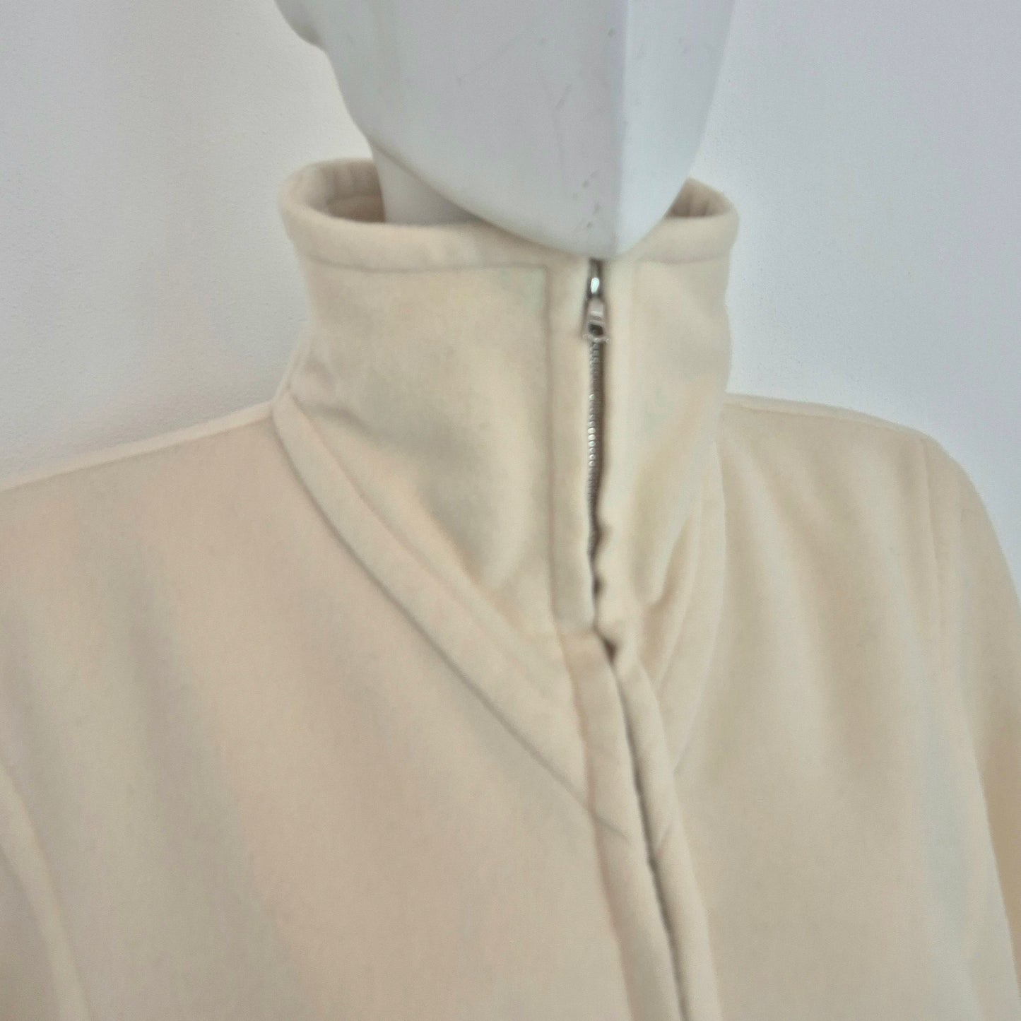 Courrēges | Cappottino vintage bianco panna