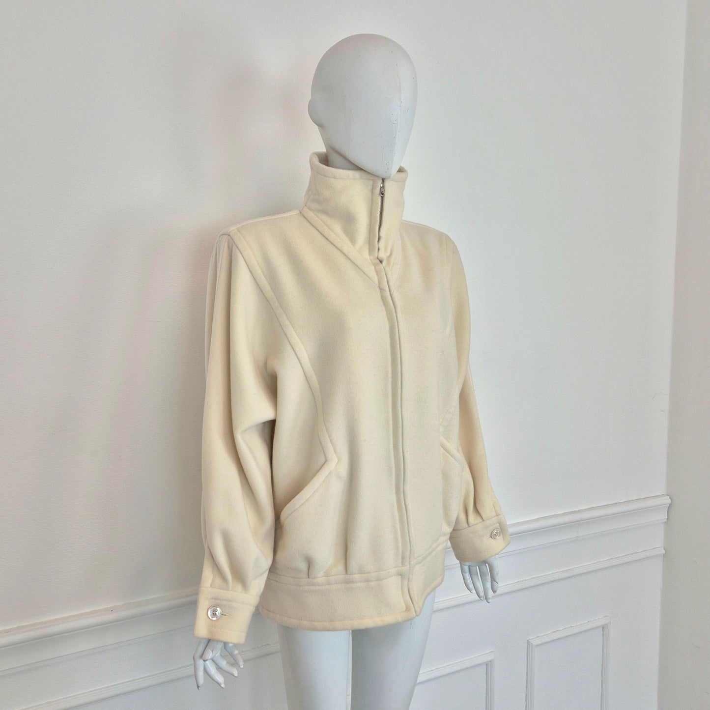 Courrēges | Cappottino vintage bianco panna