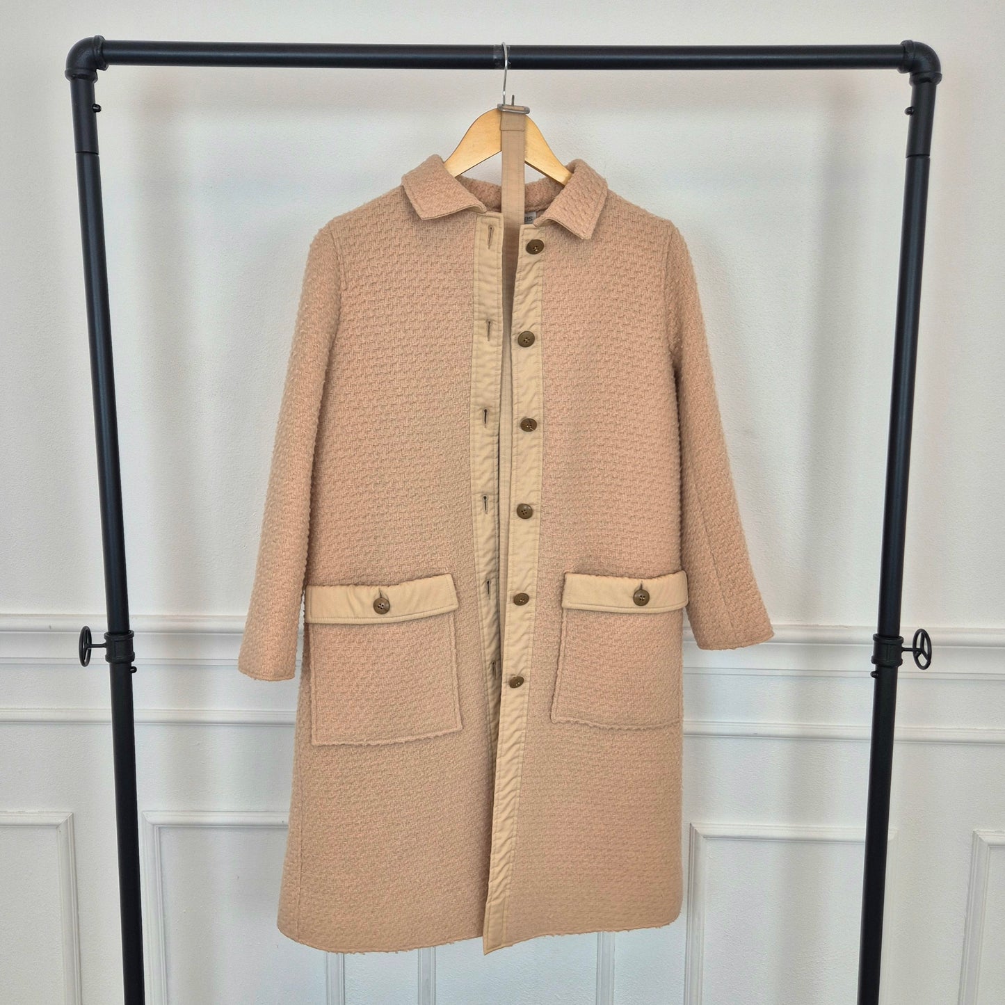 Courreges | Cappottino beige con cintura