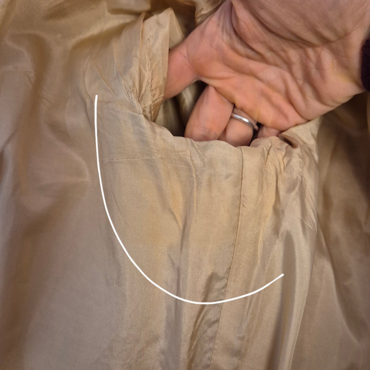 Courreges | Cappottino beige con cintura