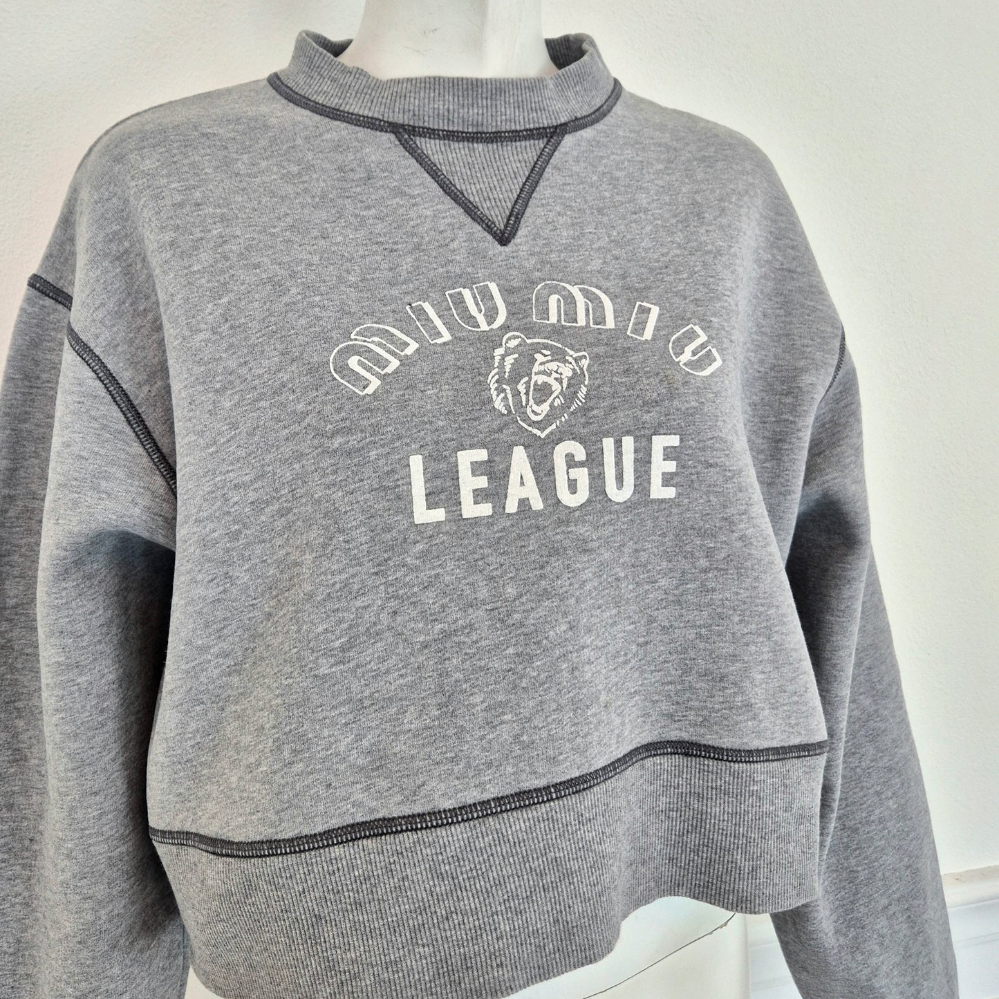 Miu Miu | Felpa grigia cropped "League"