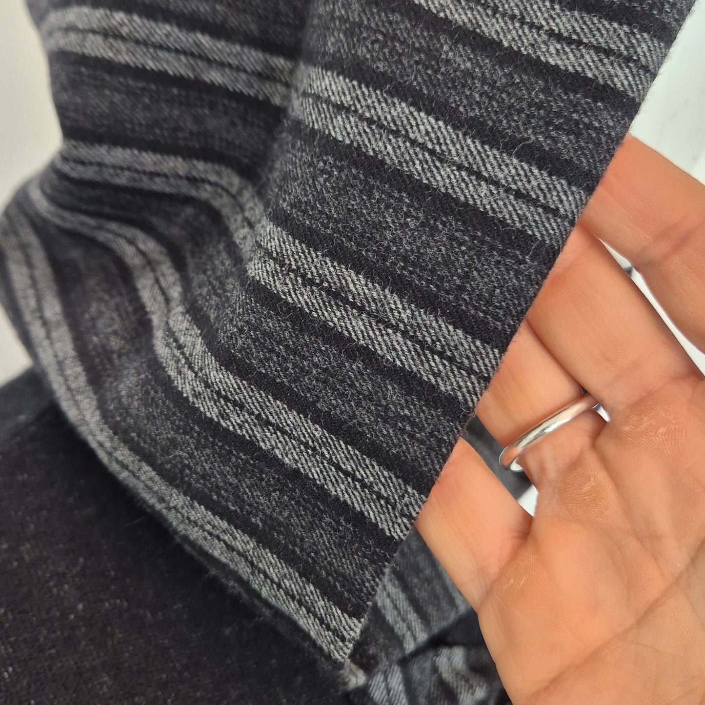 Romeo Gigli | Cappotto lungo con fiocchi e cappuccio