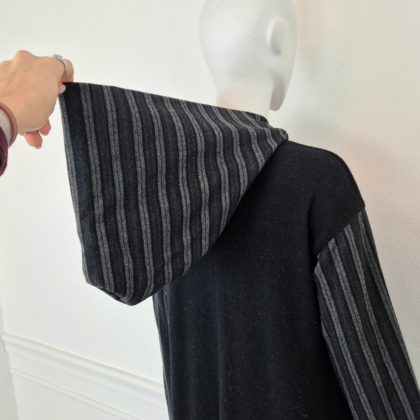 Romeo Gigli | Cappotto lungo con fiocchi e cappuccio