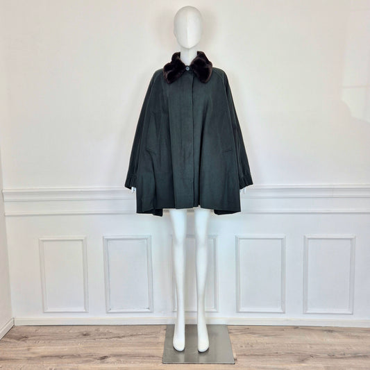 Romeo Gigli | Giaccone verde con interno scozzese e collo in pelo