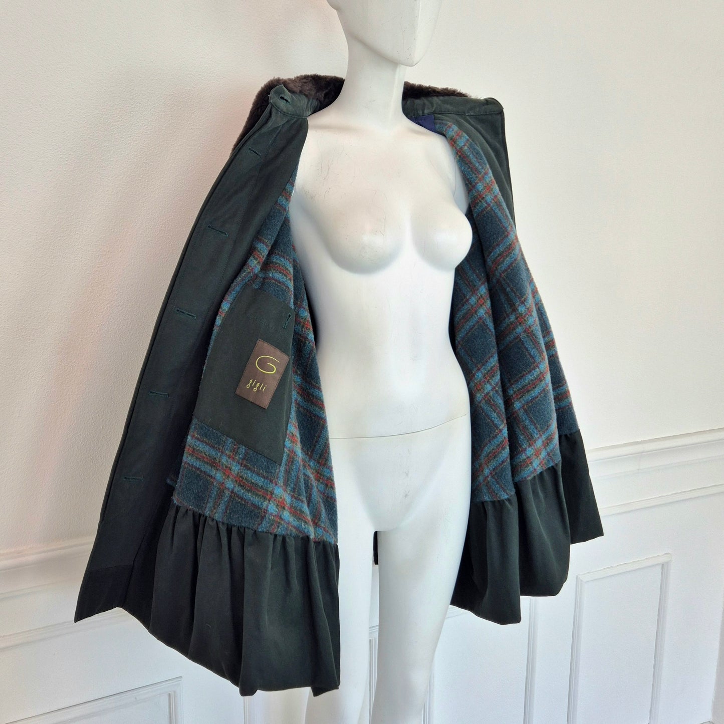 Romeo Gigli | Giaccone verde con interno scozzese e collo in pelo