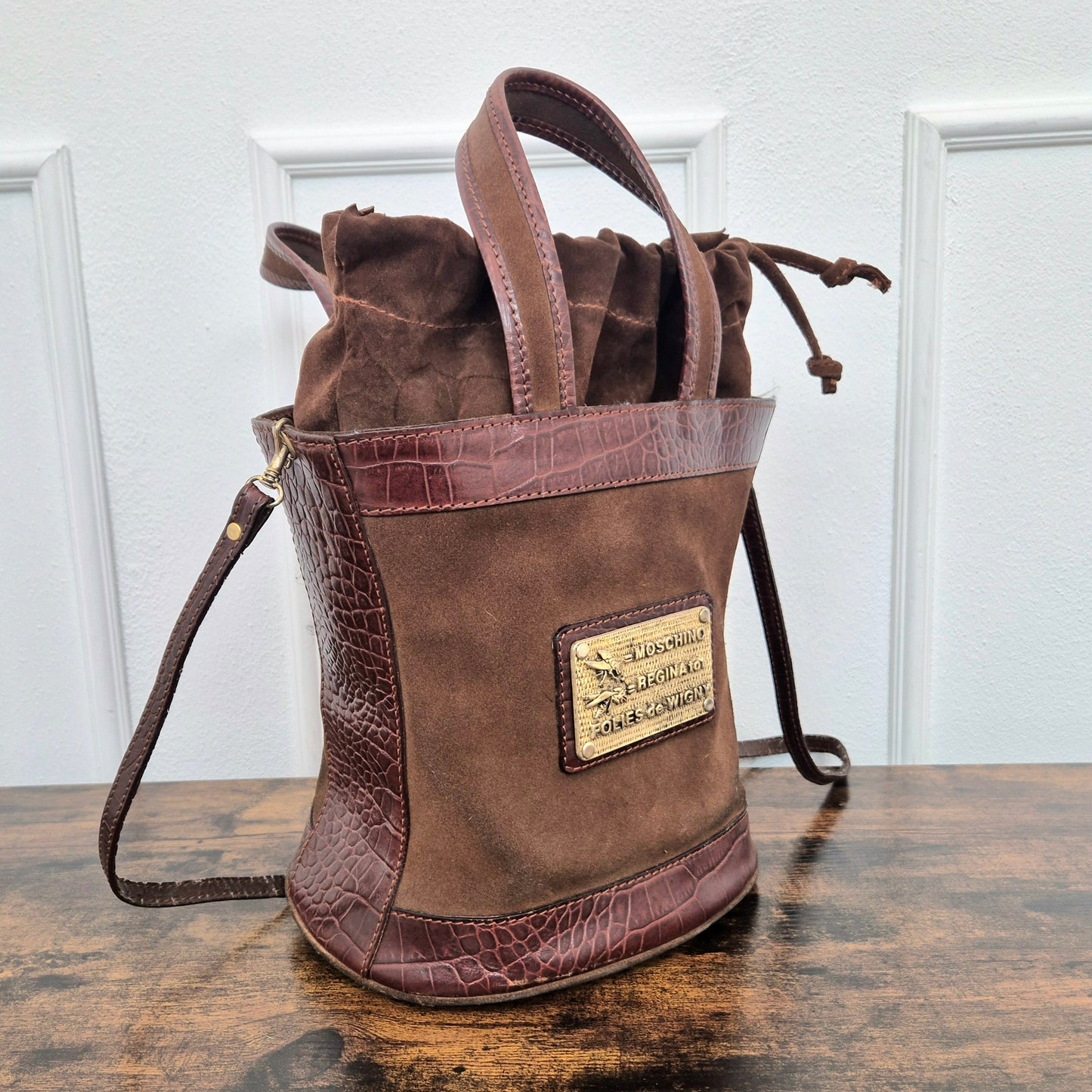 Moschino | Borsa secchiello "Ape regina"