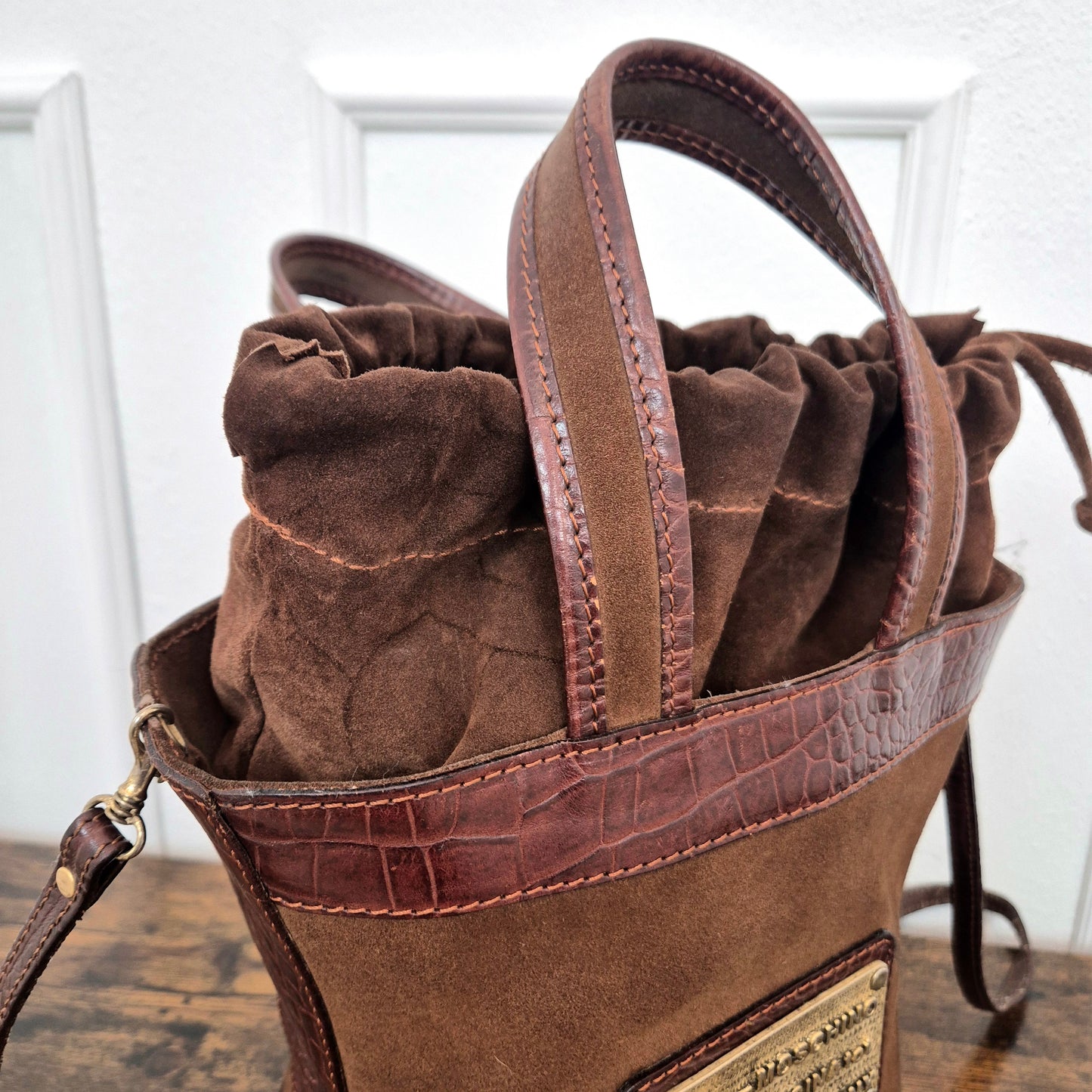 Moschino | Borsa secchiello "Ape regina"