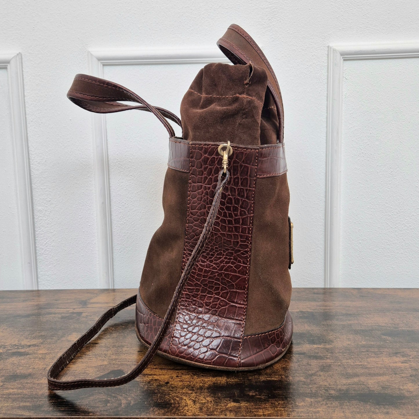 Moschino | Borsa secchiello "Ape regina"