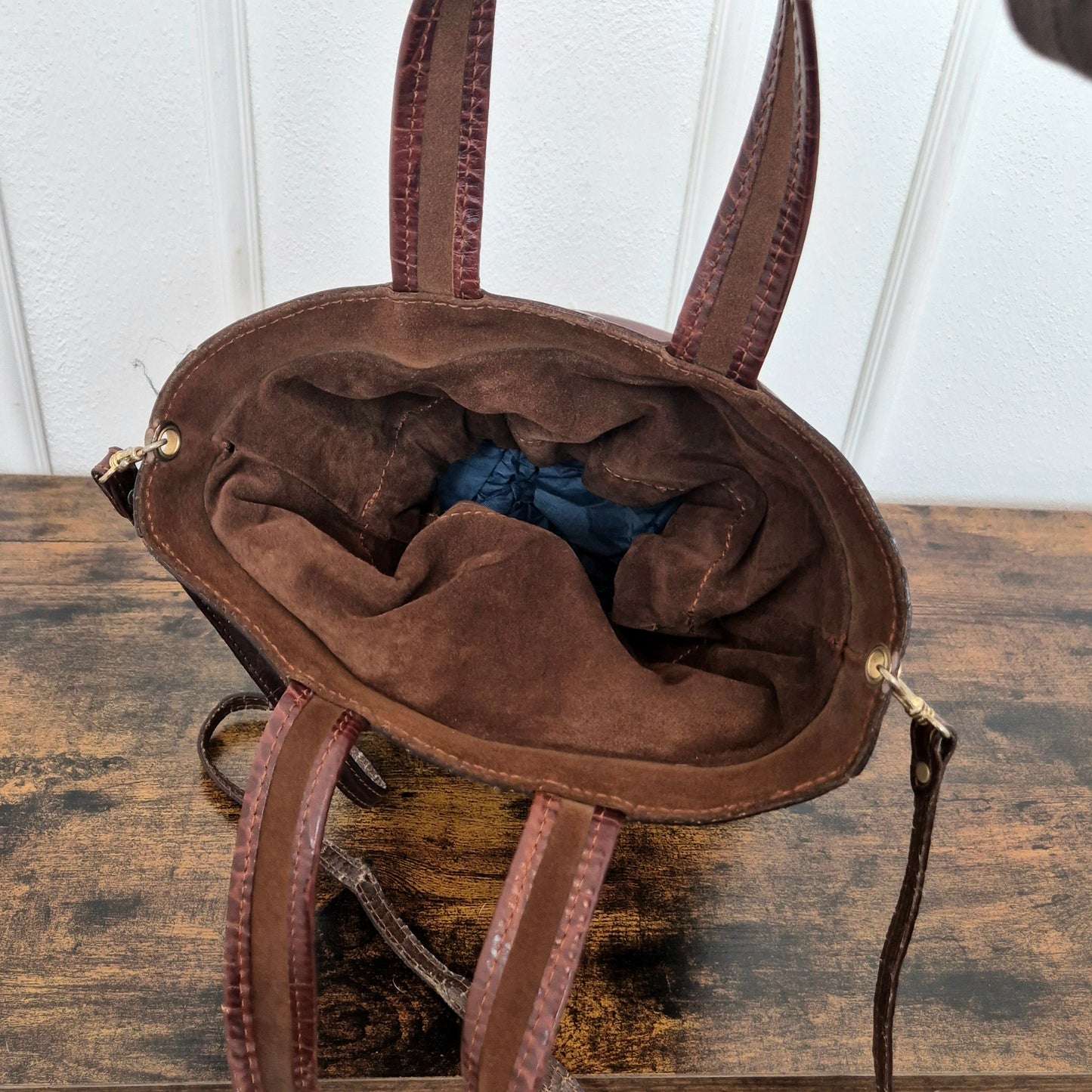 Moschino | Borsa secchiello "Ape regina"