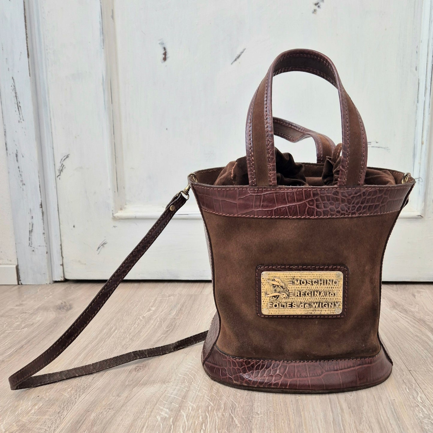 Moschino | Borsa secchiello "Ape regina"