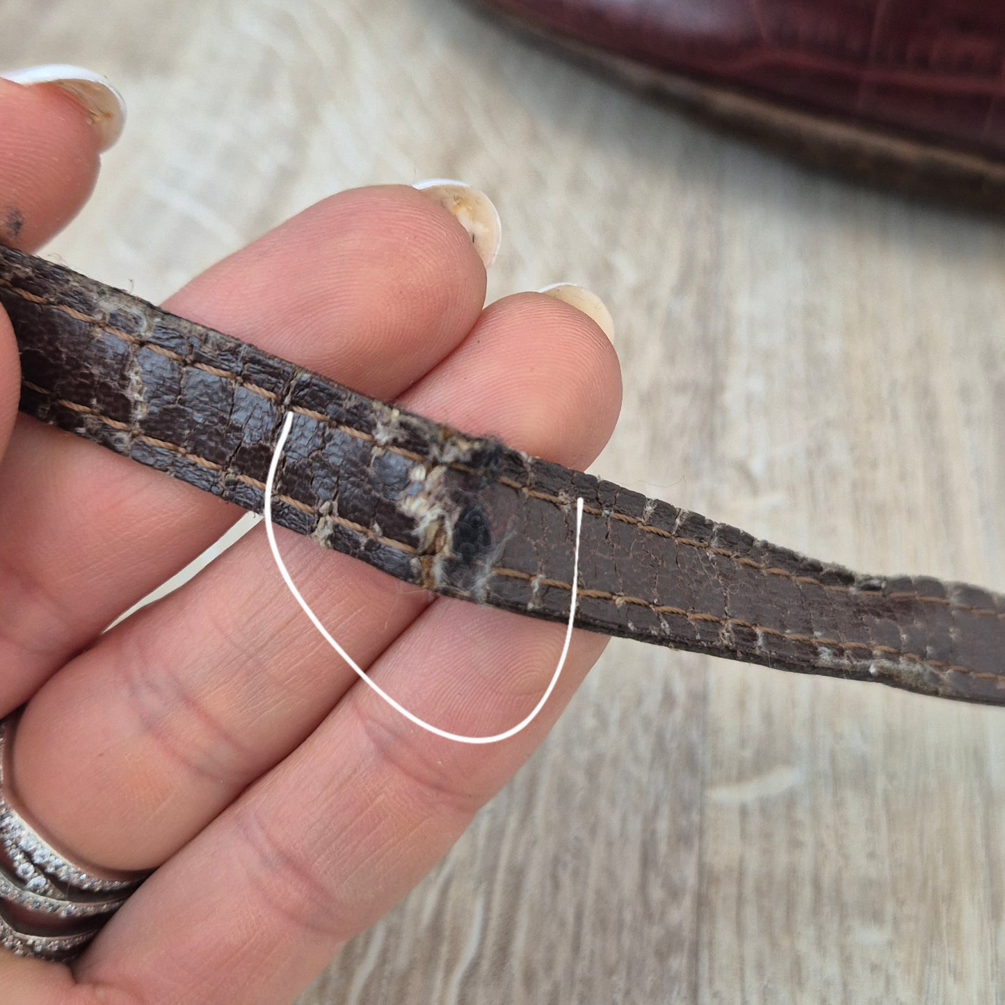 Moschino | Borsa secchiello "Ape regina"