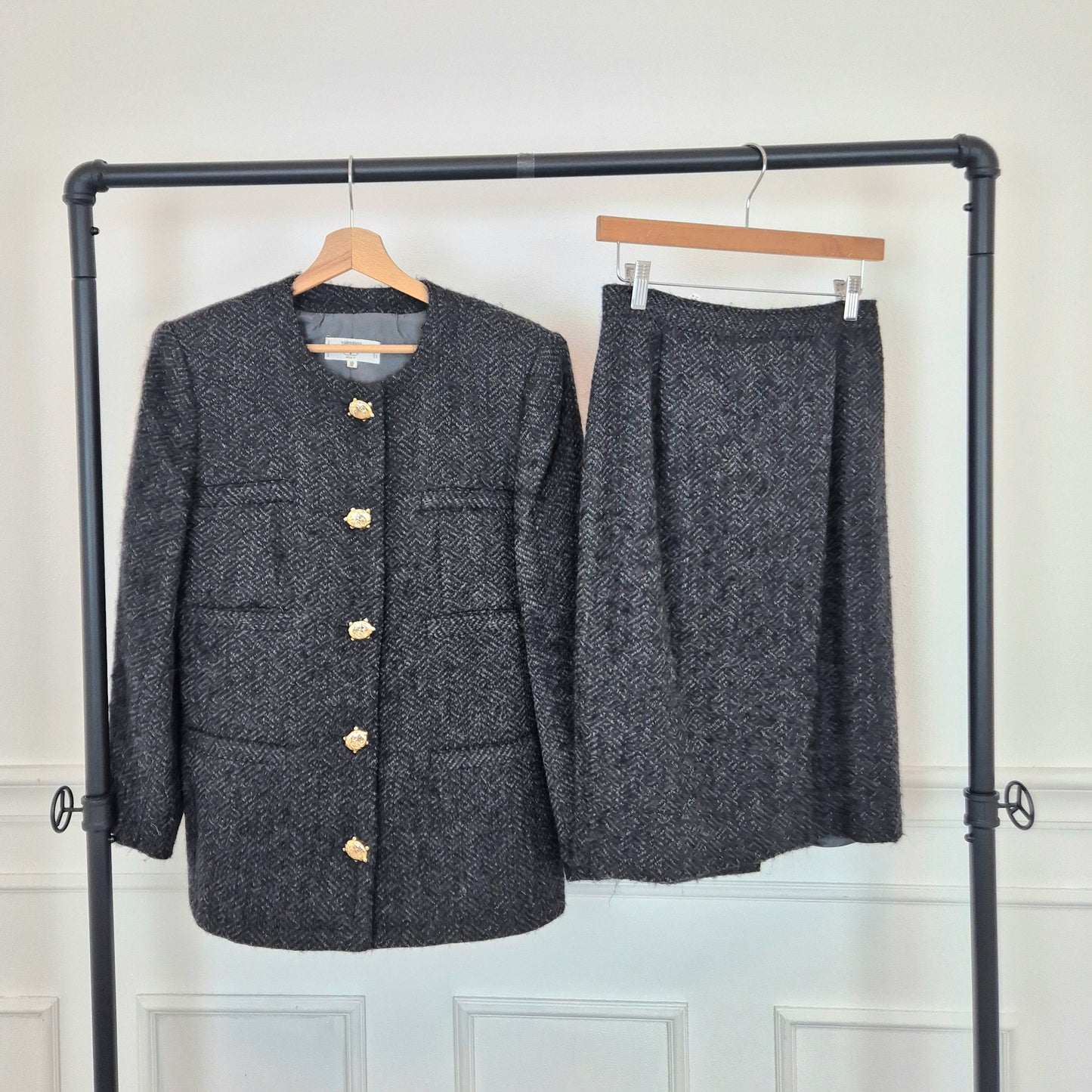 Valentino | Tailleur giacca gonna bottoni tartaruga