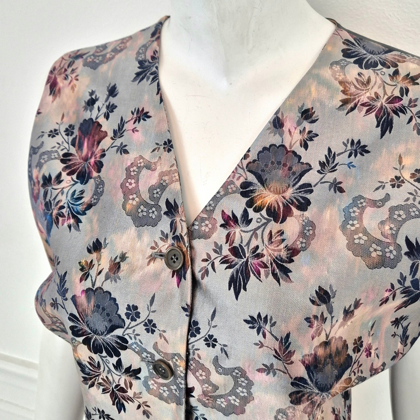 Callaghan by Romeo Gigli | Gilet in seta grigia stampa floreale 1991