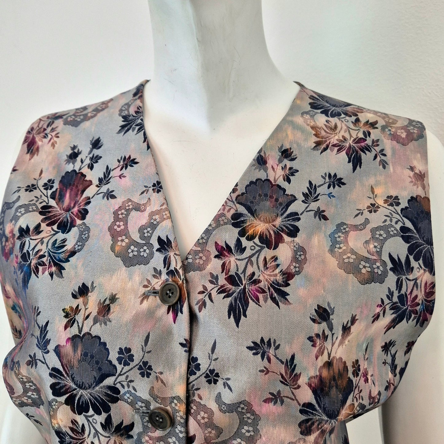 Callaghan by Romeo Gigli | Gilet in seta grigia stampa floreale 1991
