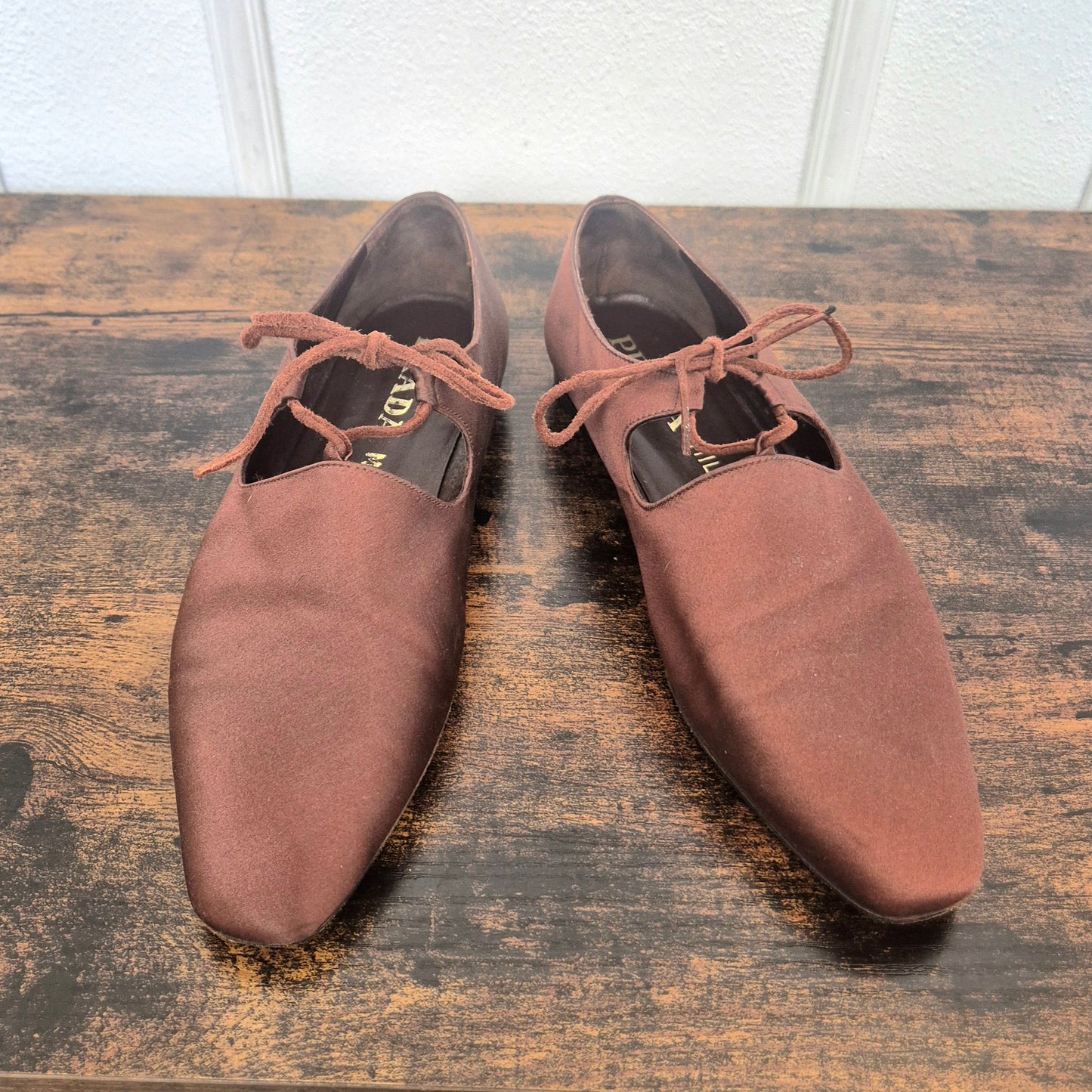 Prada | Scarpe vintage raso marrone