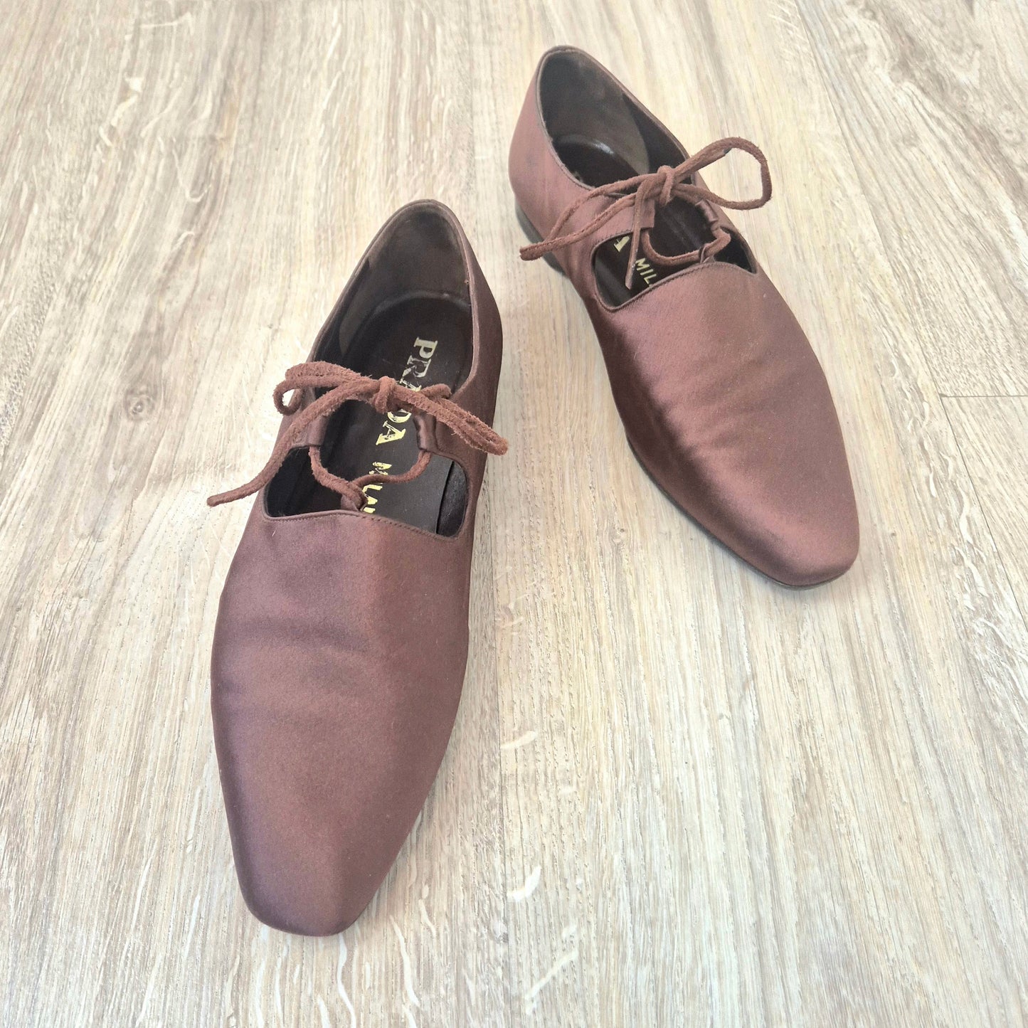 Prada | Scarpe vintage raso marrone