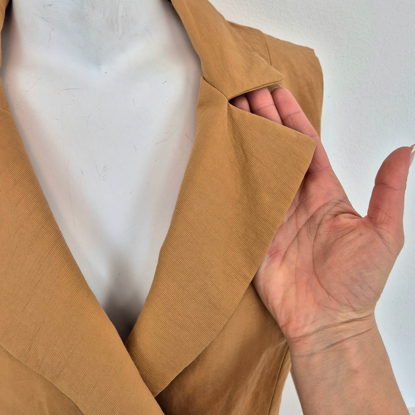 Sophia Nubes | Soprabito - gilet lungo sabbia