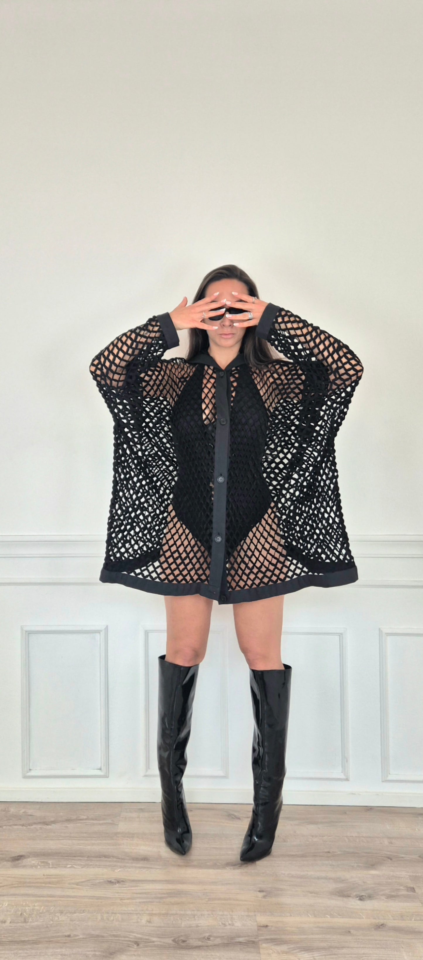 Romeo Gigli | Cardigan con cappuccio rete nera