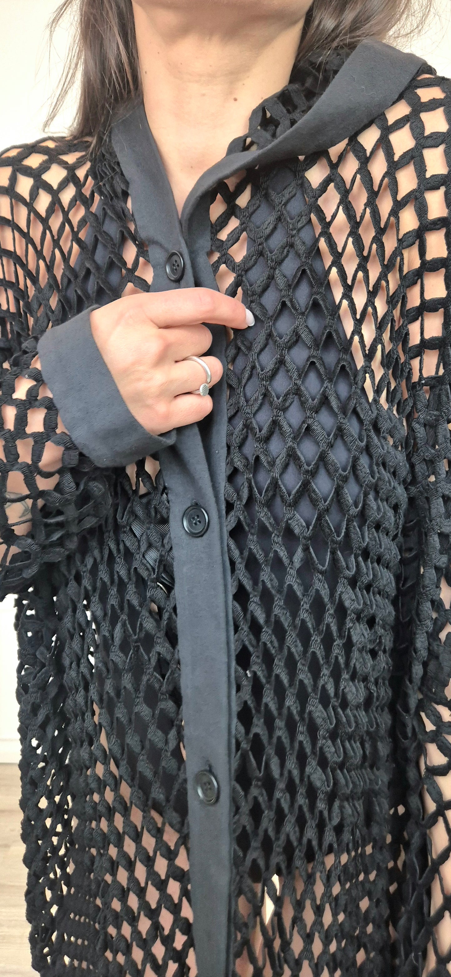 Romeo Gigli | Cardigan con cappuccio rete nera
