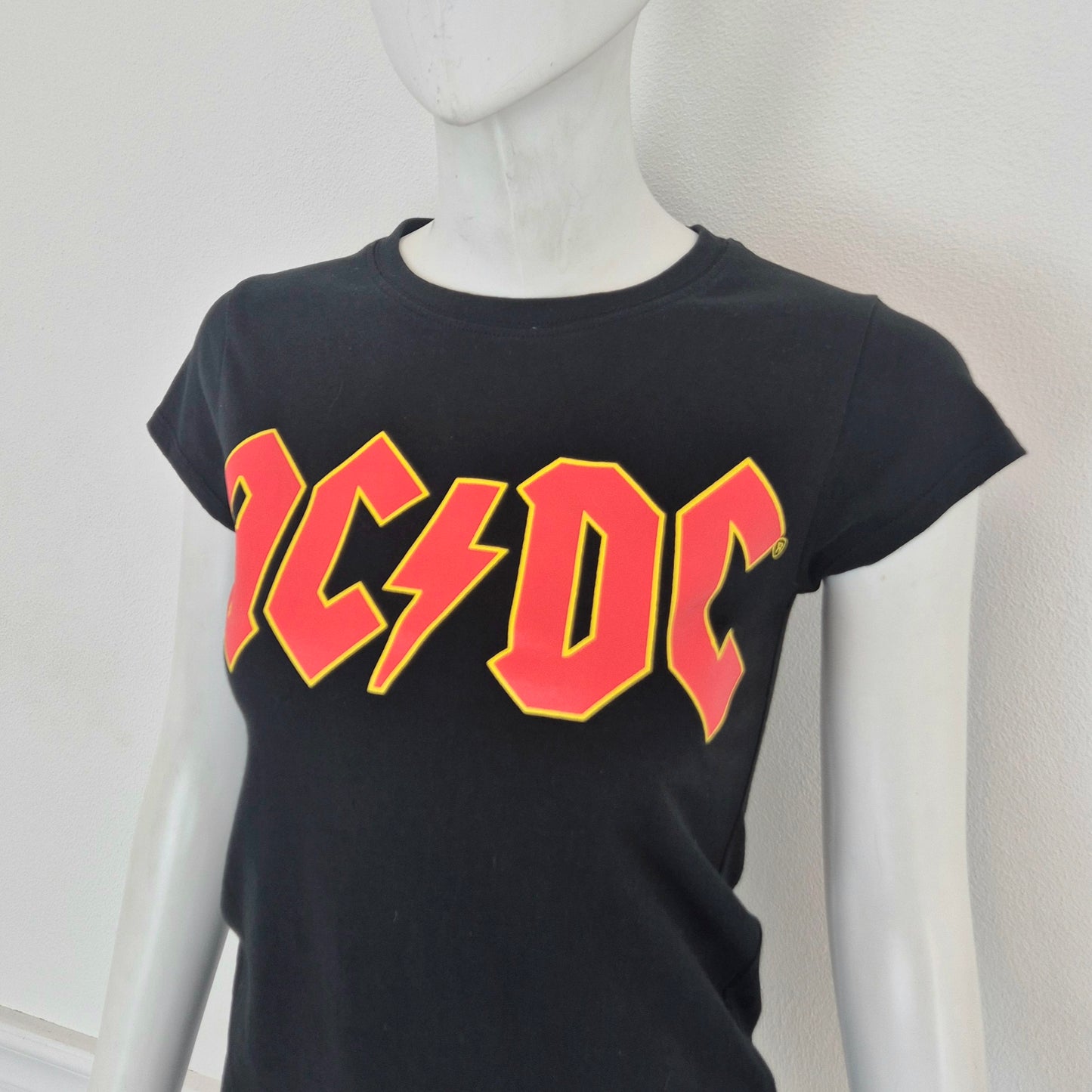 T-shirt nera ACDC