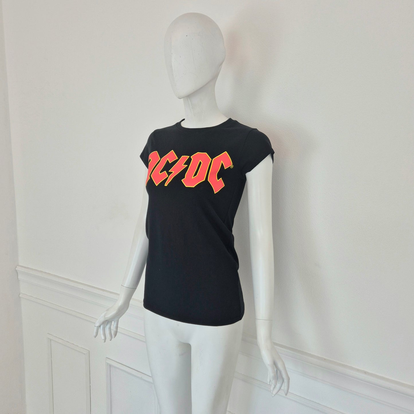 T-shirt nera ACDC