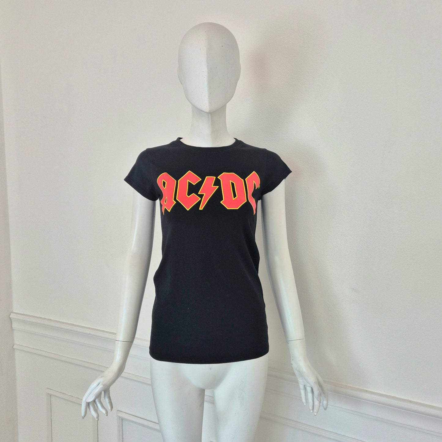 T-shirt nera ACDC
