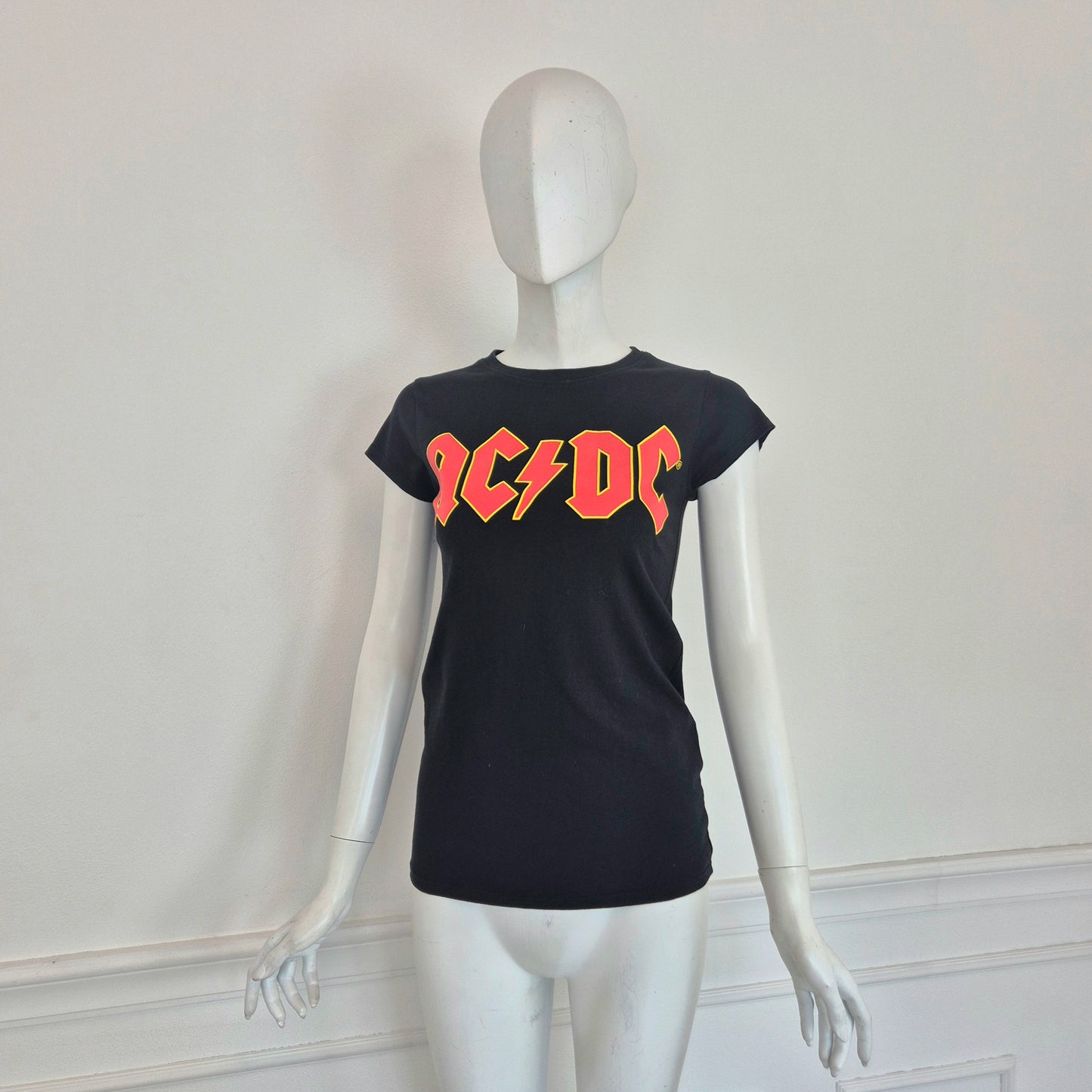 T-shirt nera ACDC