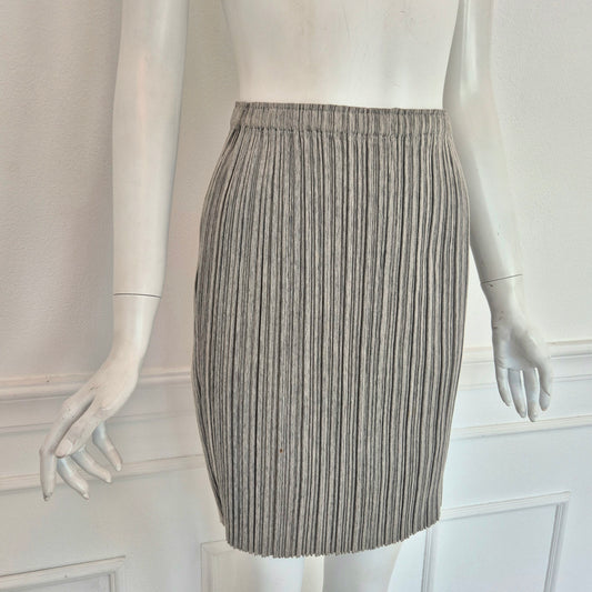 Pleats Please Issey Miyake | Gonna grigia plissettata