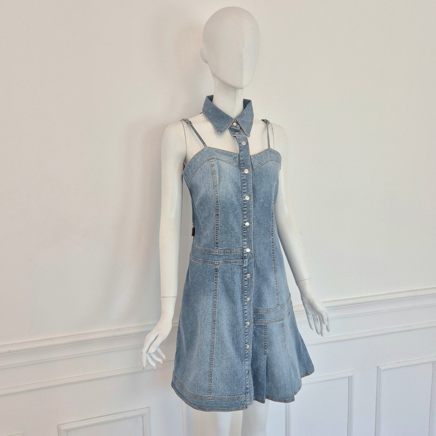 Moschino | Abito in denim con cut out e colletto