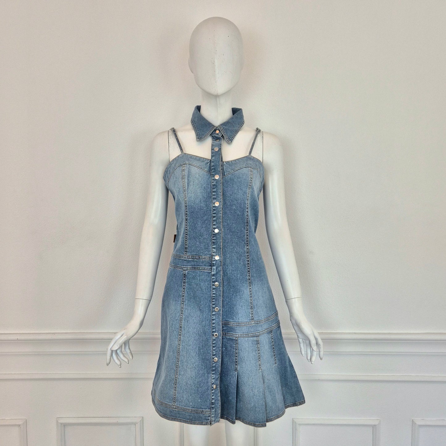 Moschino | Abito in denim con cut out e colletto