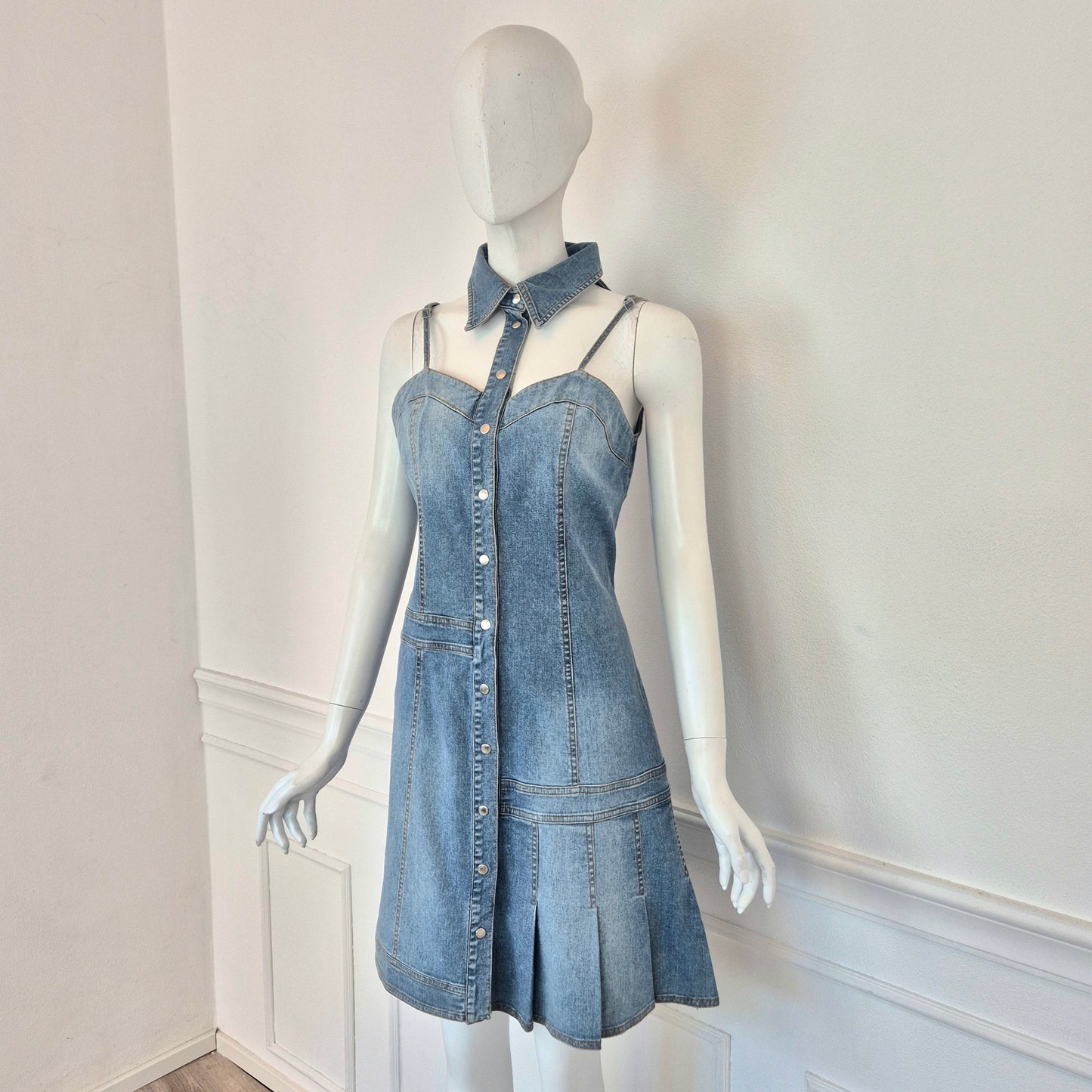 Moschino | Abito in denim con cut out e colletto