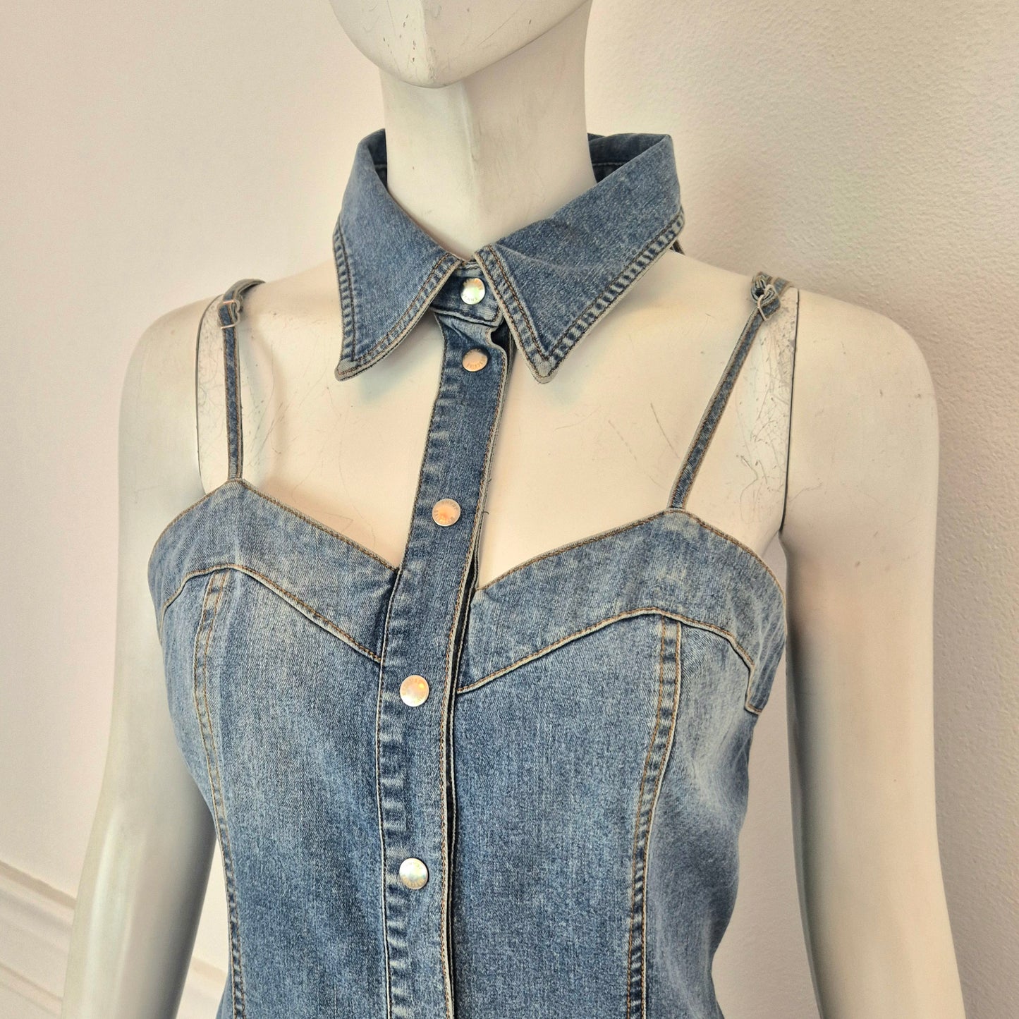 Moschino | Abito in denim con cut out e colletto