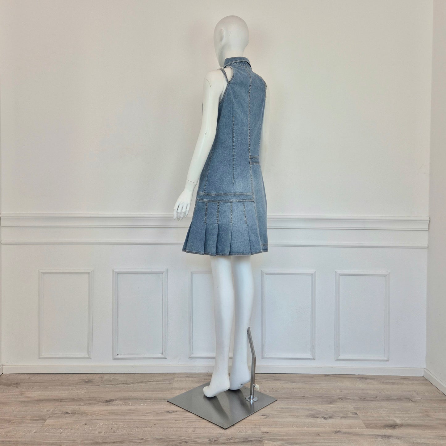 Moschino | Abito in denim con cut out e colletto