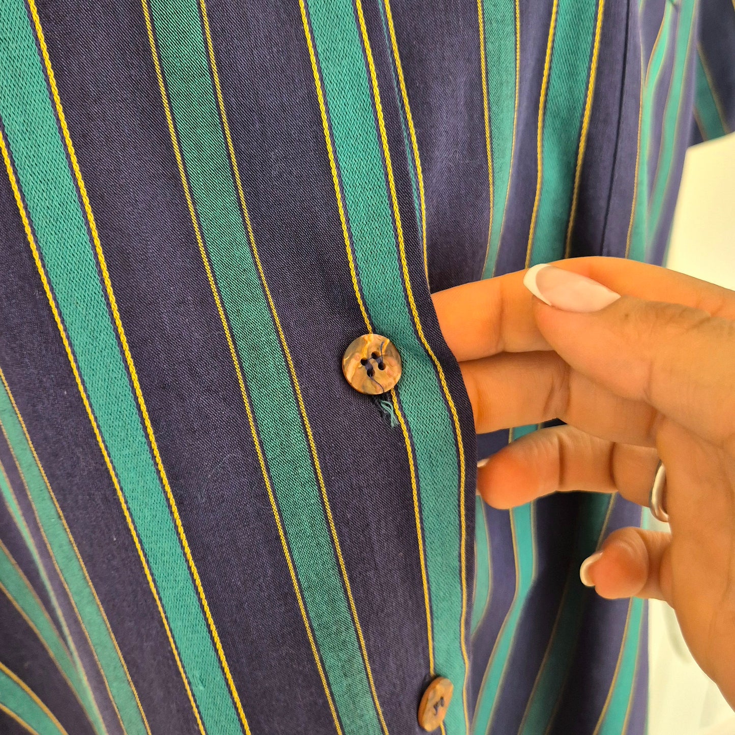 Romeo Gigli | Camicia oversize con fiocco righe verdi blu