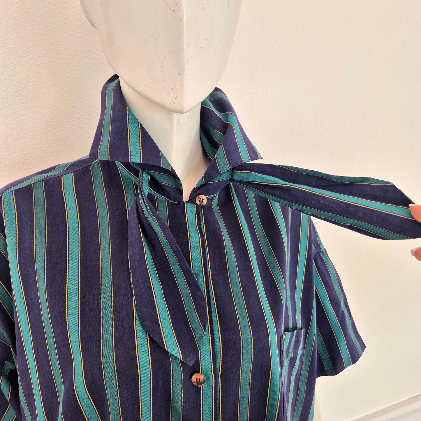 Romeo Gigli | Camicia oversize con fiocco righe verdi blu