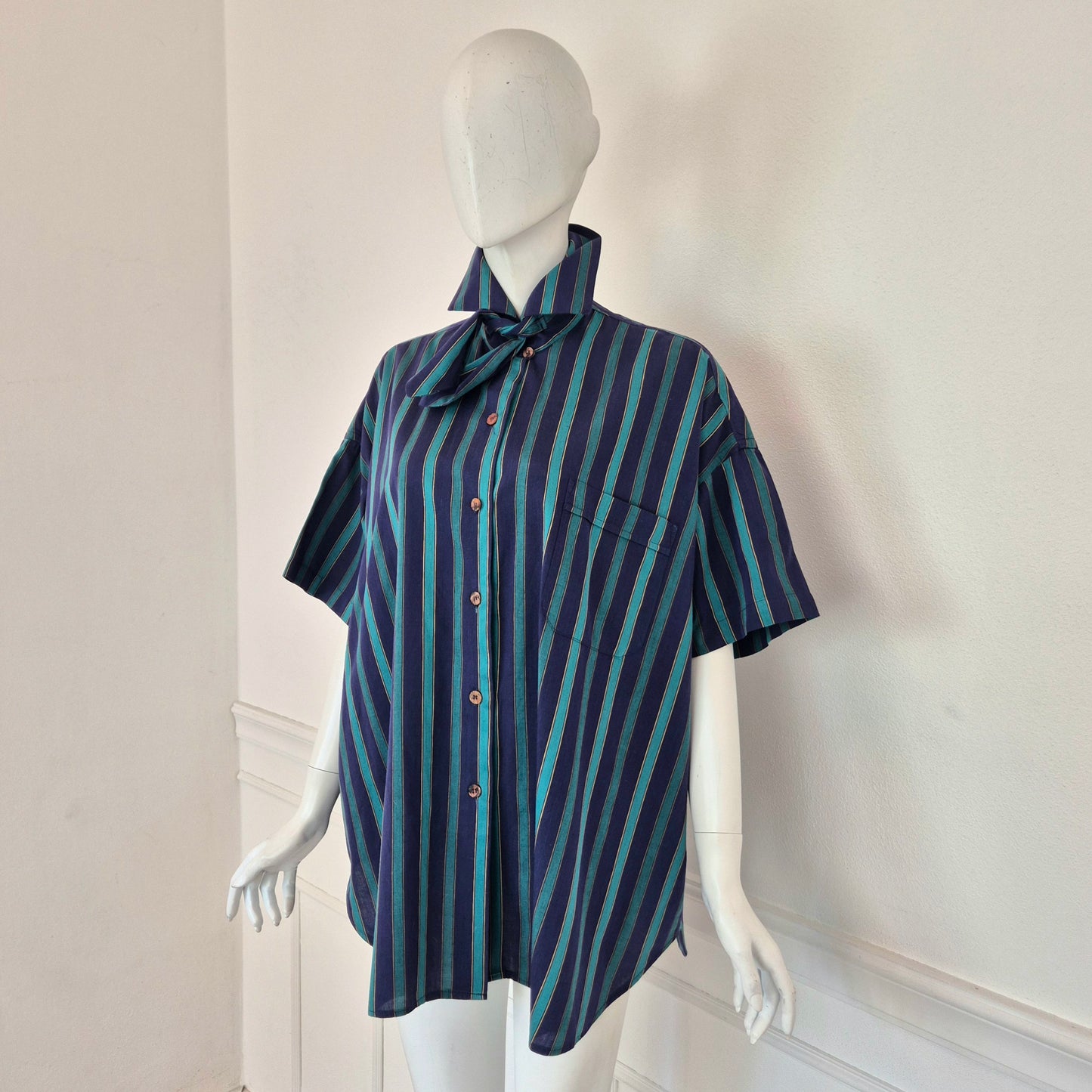 Romeo Gigli | Camicia oversize con fiocco righe verdi blu