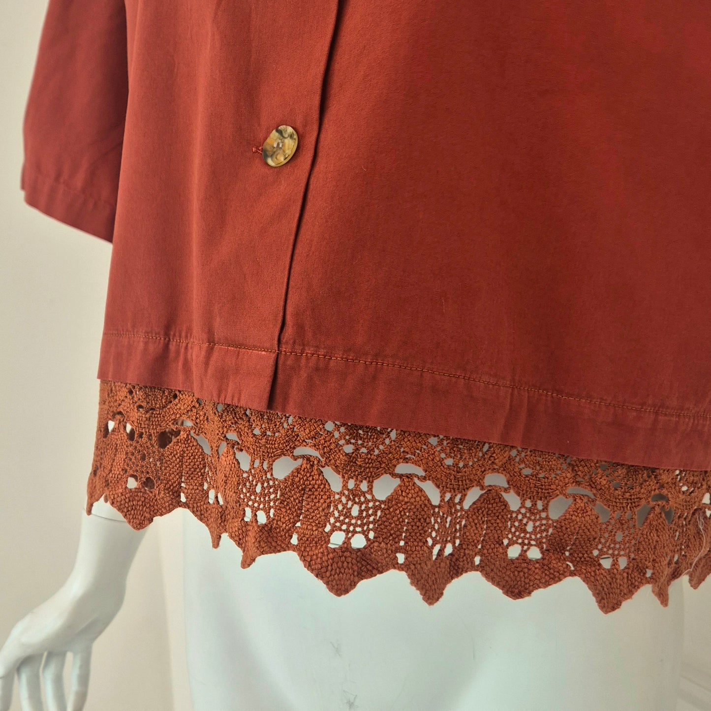 Romeo Gigli | Camicetta color coccio fondo crochet