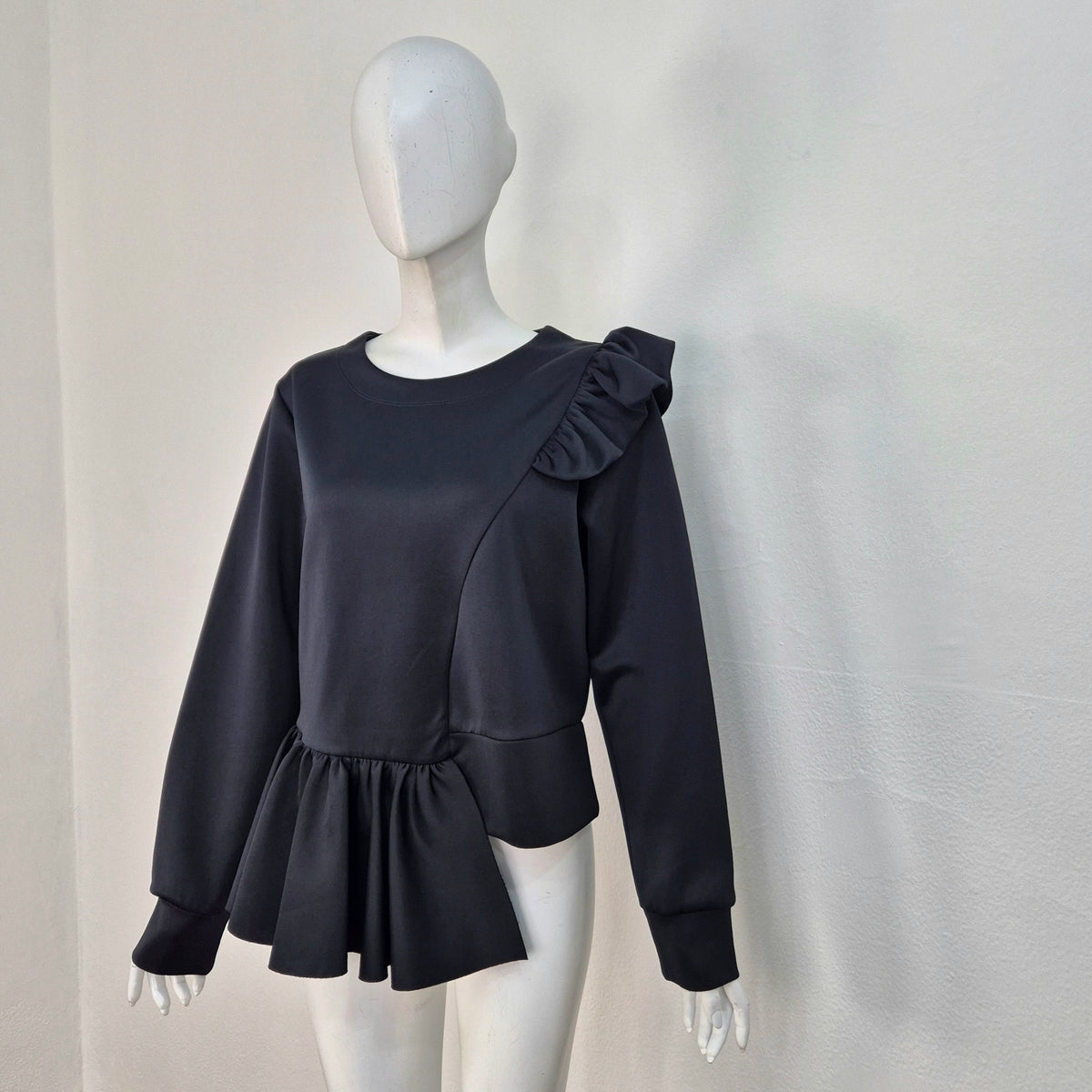 MM6 Maison Margiela | Felpa nera con volant