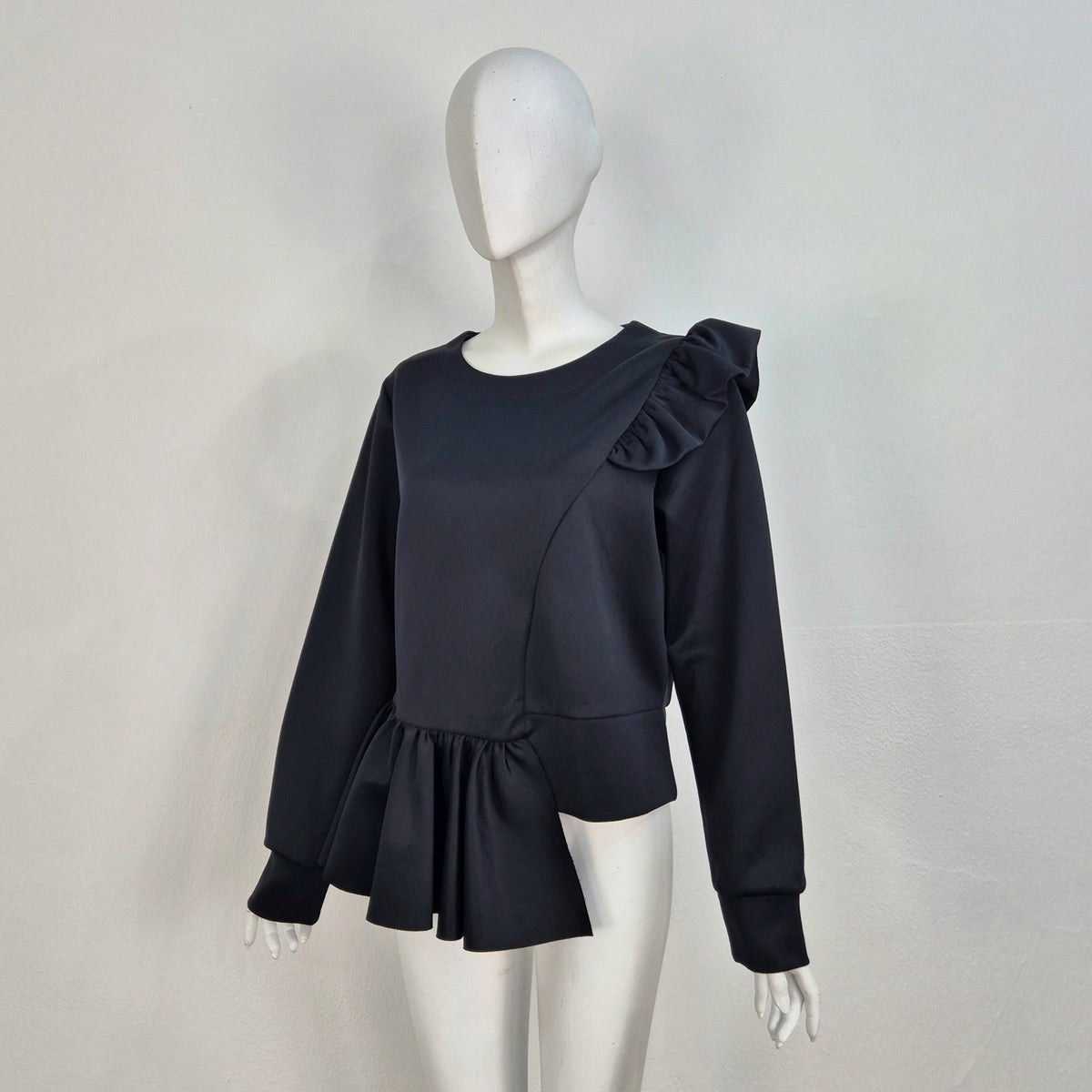 MM6 Maison Margiela | Felpa nera con volant
