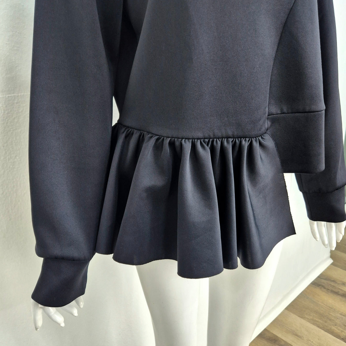MM6 Maison Margiela | Felpa nera con volant