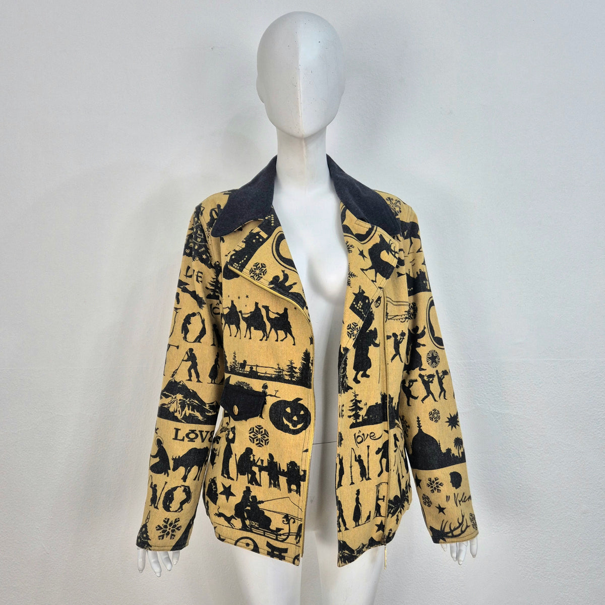 Moschino | Giacca con zip - disegni autunnali e invernali