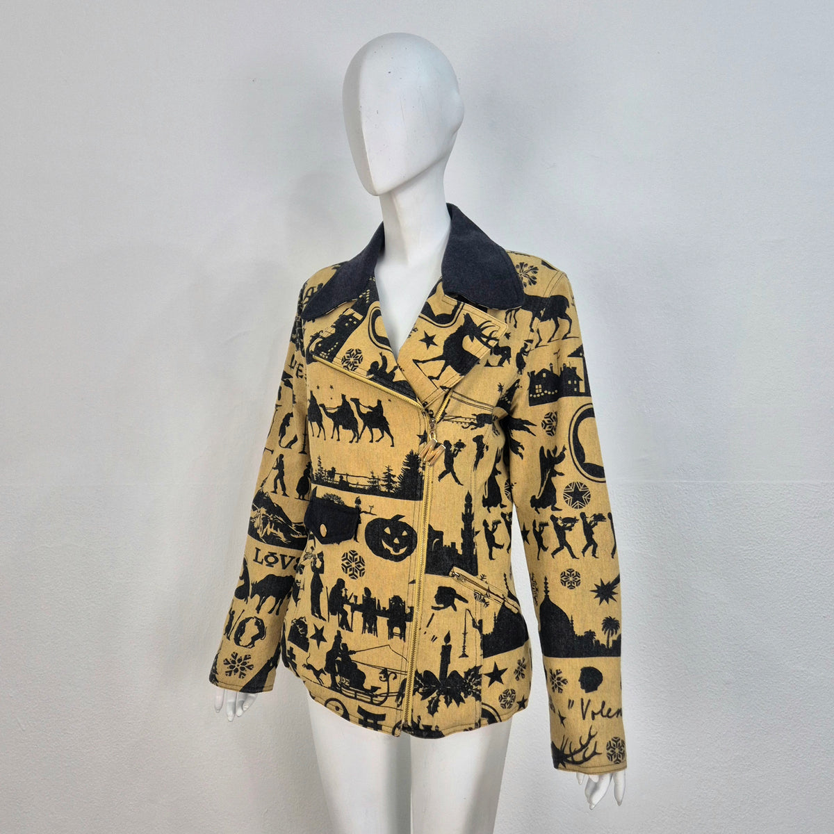 Moschino | Giacca con zip - disegni autunnali e invernali
