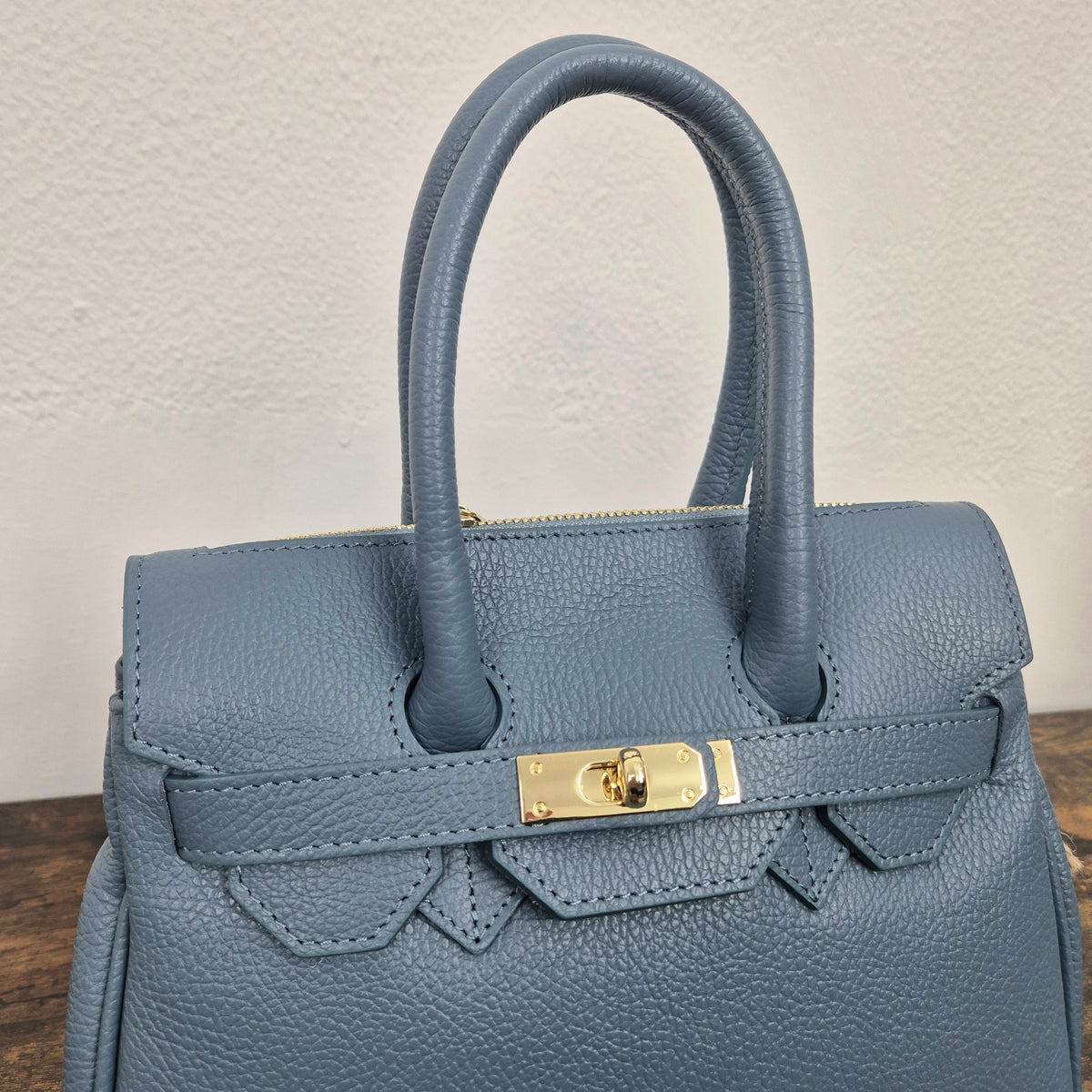 Borsa in vera pelle azzurro polvere