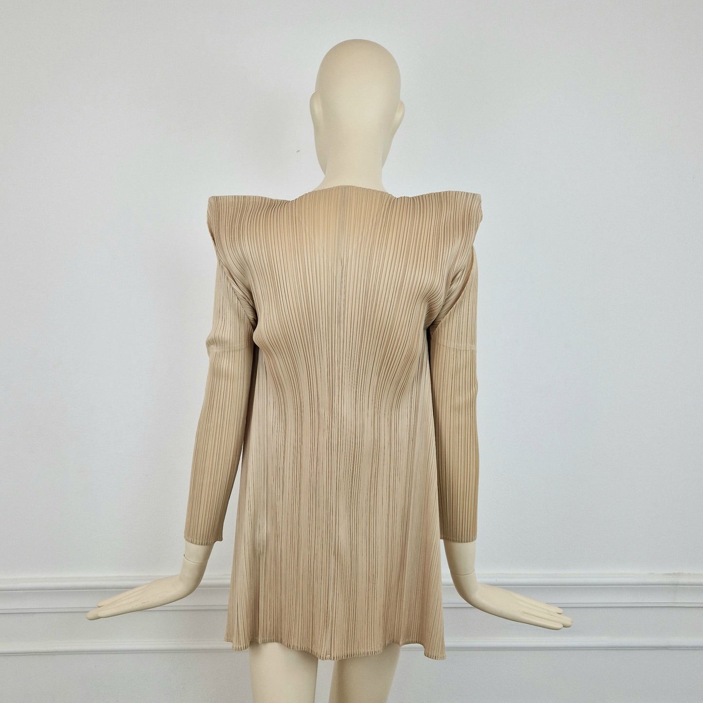 Cardigan - giacca senza chiusure Pleats Please Issey Miyake beige