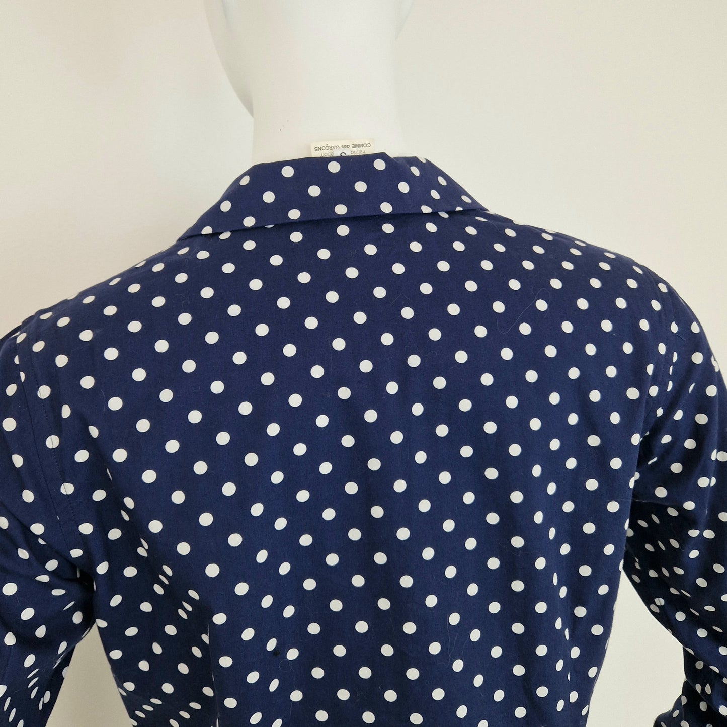 Camicia Comme Des Garçons blu pois bianchi