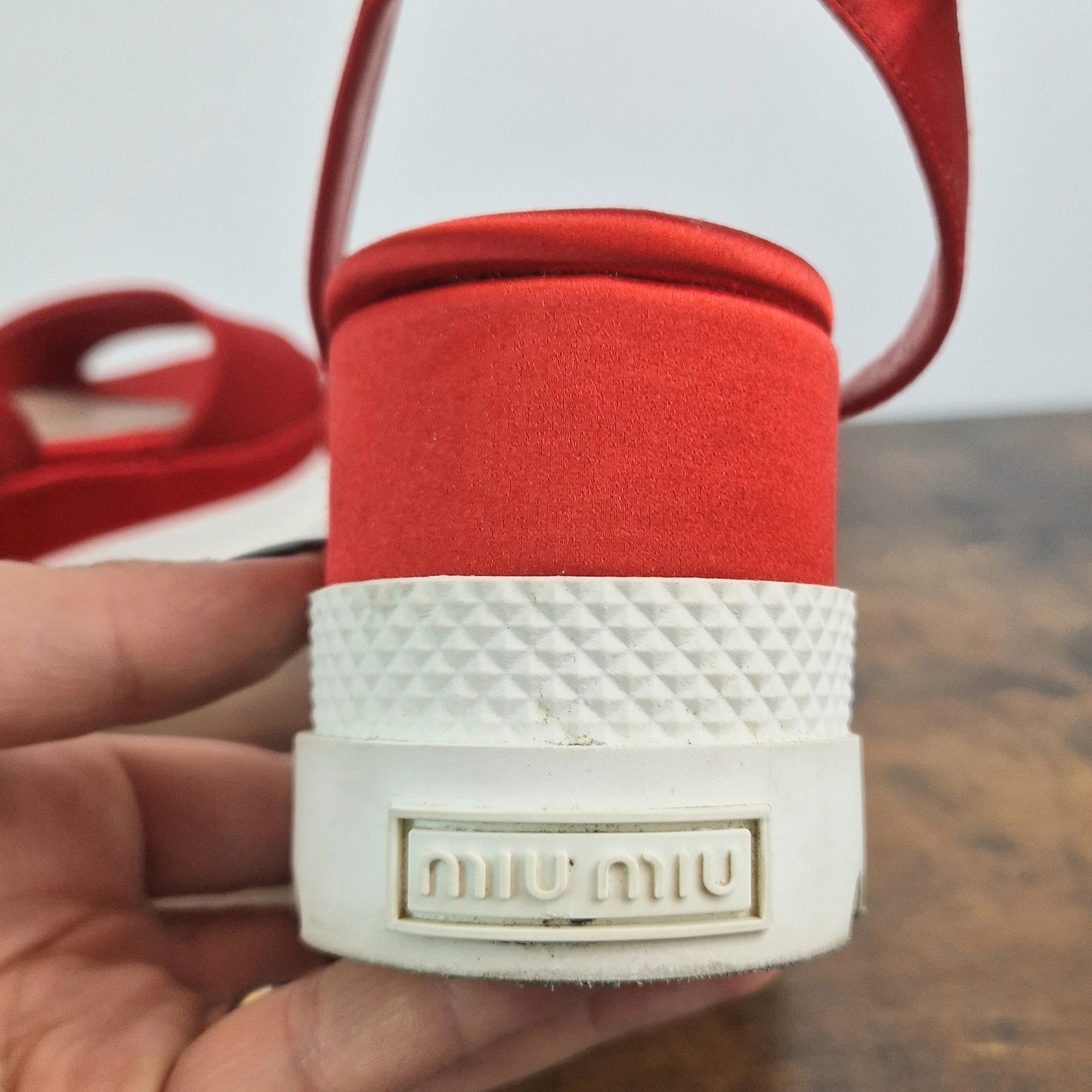 Sandali raso rosso Miu Miu