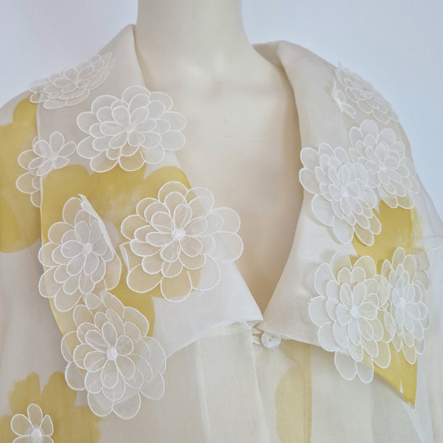 Camicia Gianfranco Ferre'fiori applicati