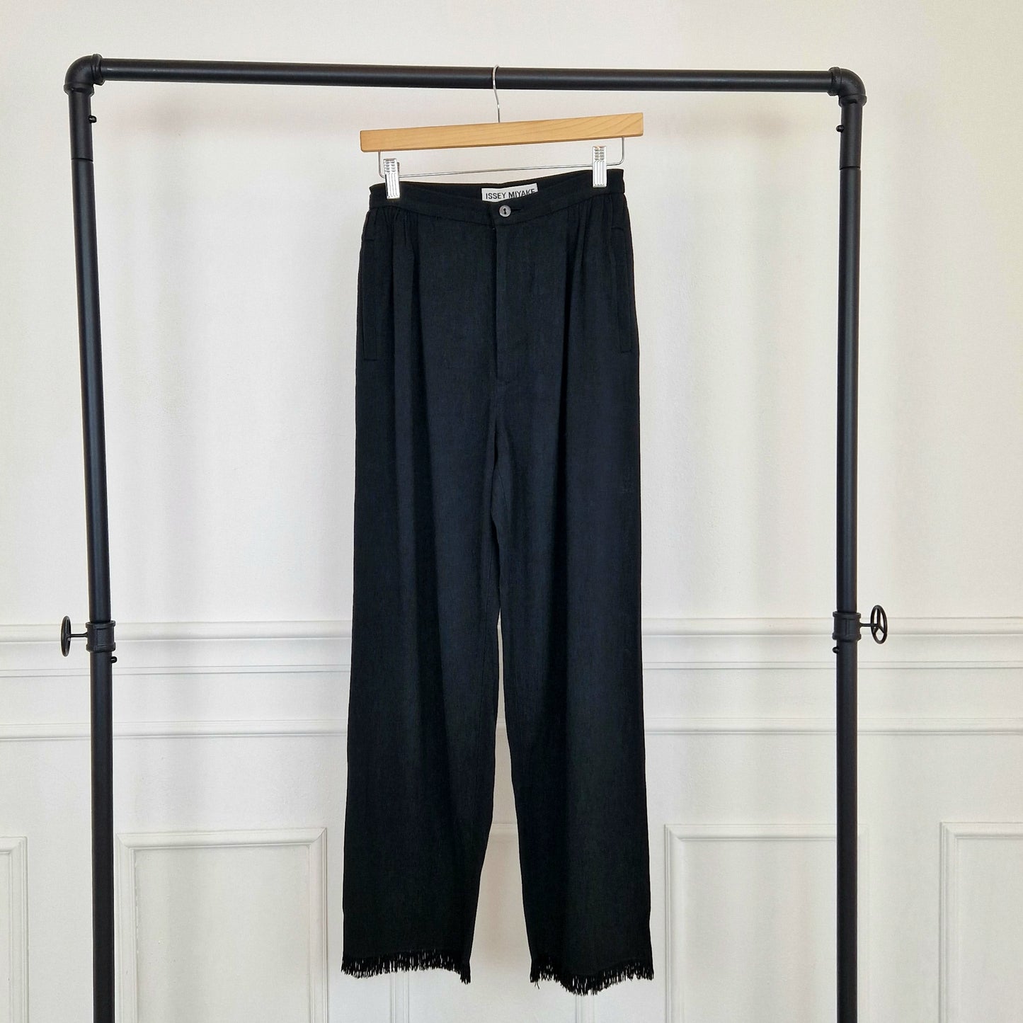 Pantaloni  Issey Miyake con frange