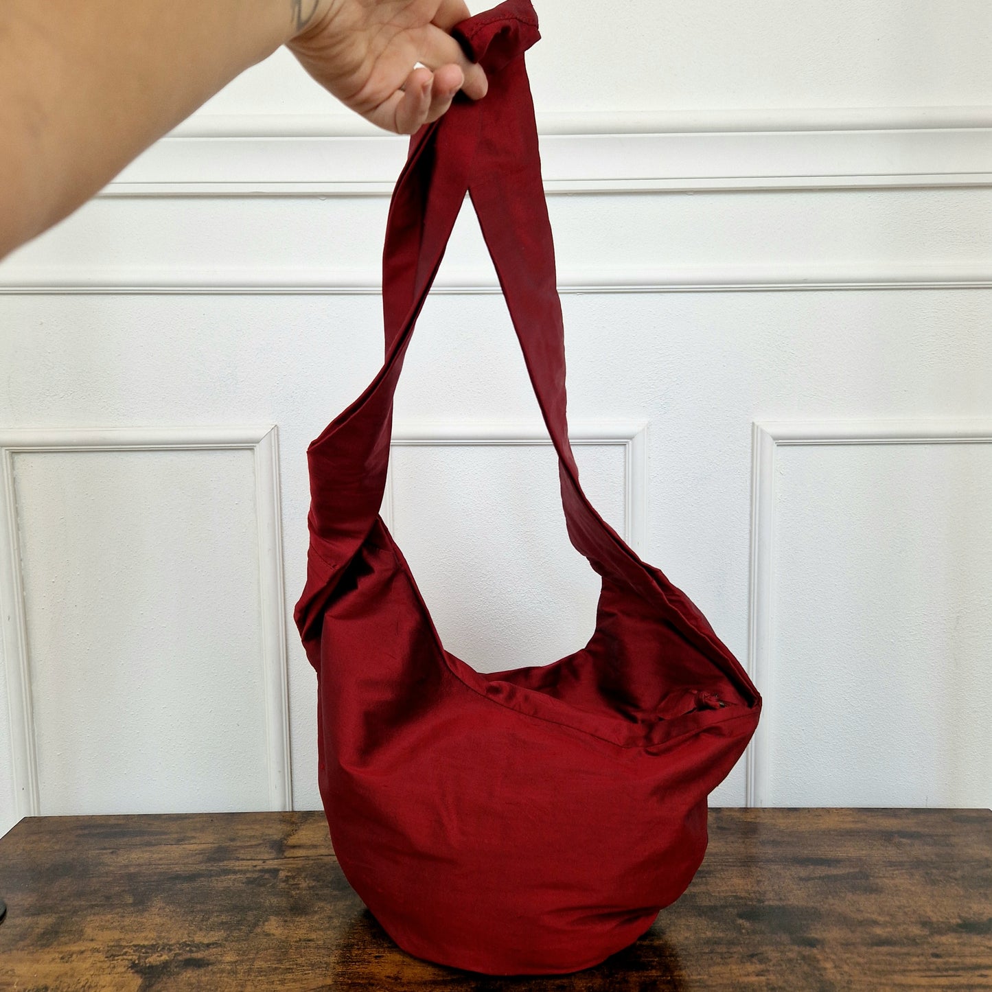 Borsa Vintage Romeo Gigli seta rosso cangiante