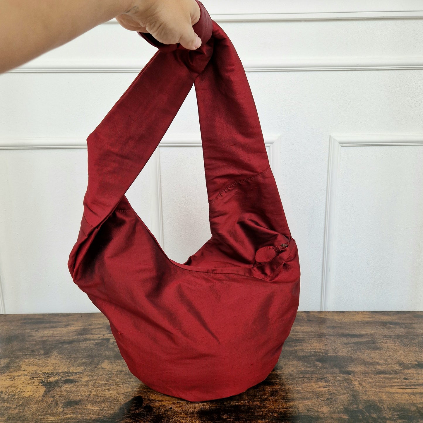 Borsa Vintage Romeo Gigli seta rosso cangiante